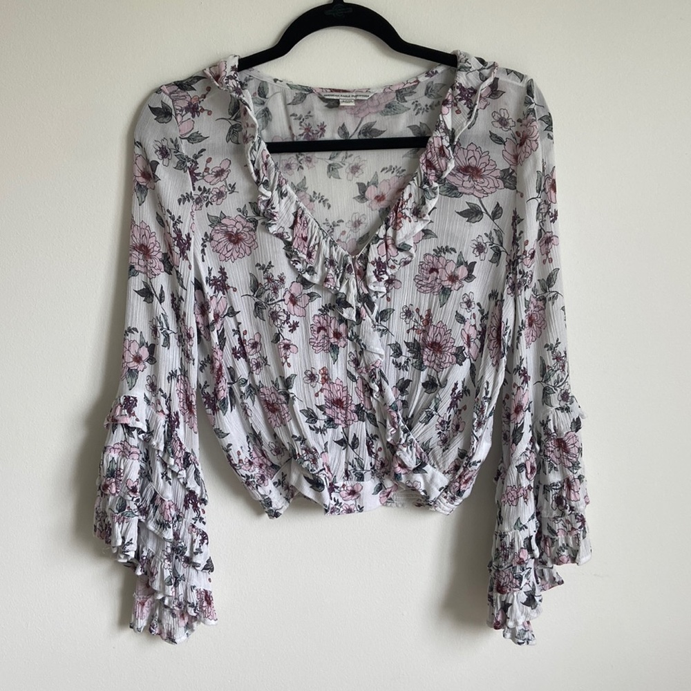 American Eagle Ruffled Bell Sleeve Floral Blouse SIZE S